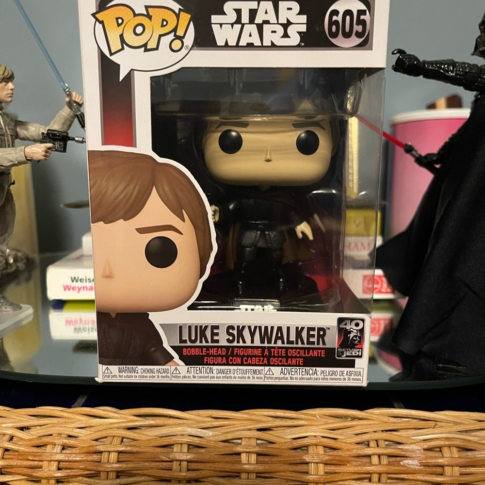 Star Wars Luke Skywalker Pop! Vinyl Figure